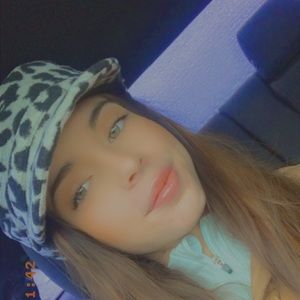 Meet your Posher, Brittany